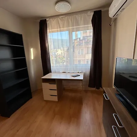Nice, Spacious And Cozy * Sofia