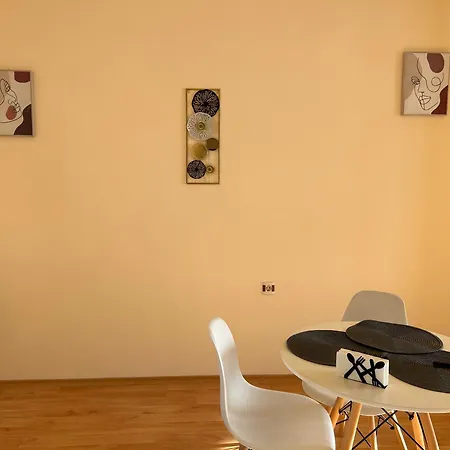 Nice, Spacious And Cozy Apartment Sofia